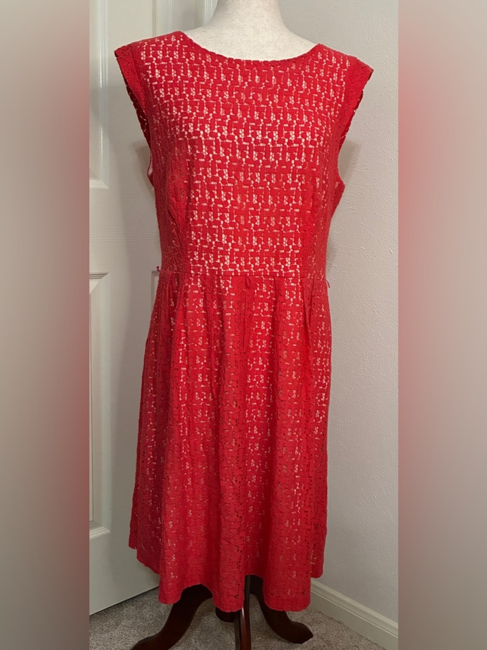 CONNECTED SPPAREL Women’s Size 16 Sleeveless Lace Overlay Dress in Deep Mango
